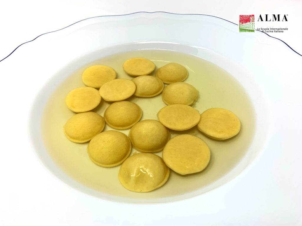 ANOLINI CON LO STRACOTTO ANOLINI CON LO STRACOTTO