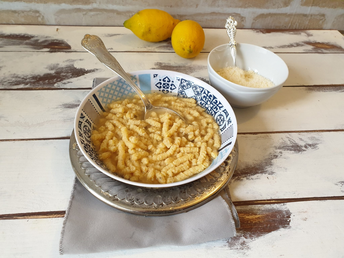 PASSATELLI IN BRODO PASSATELLI IN BRODO