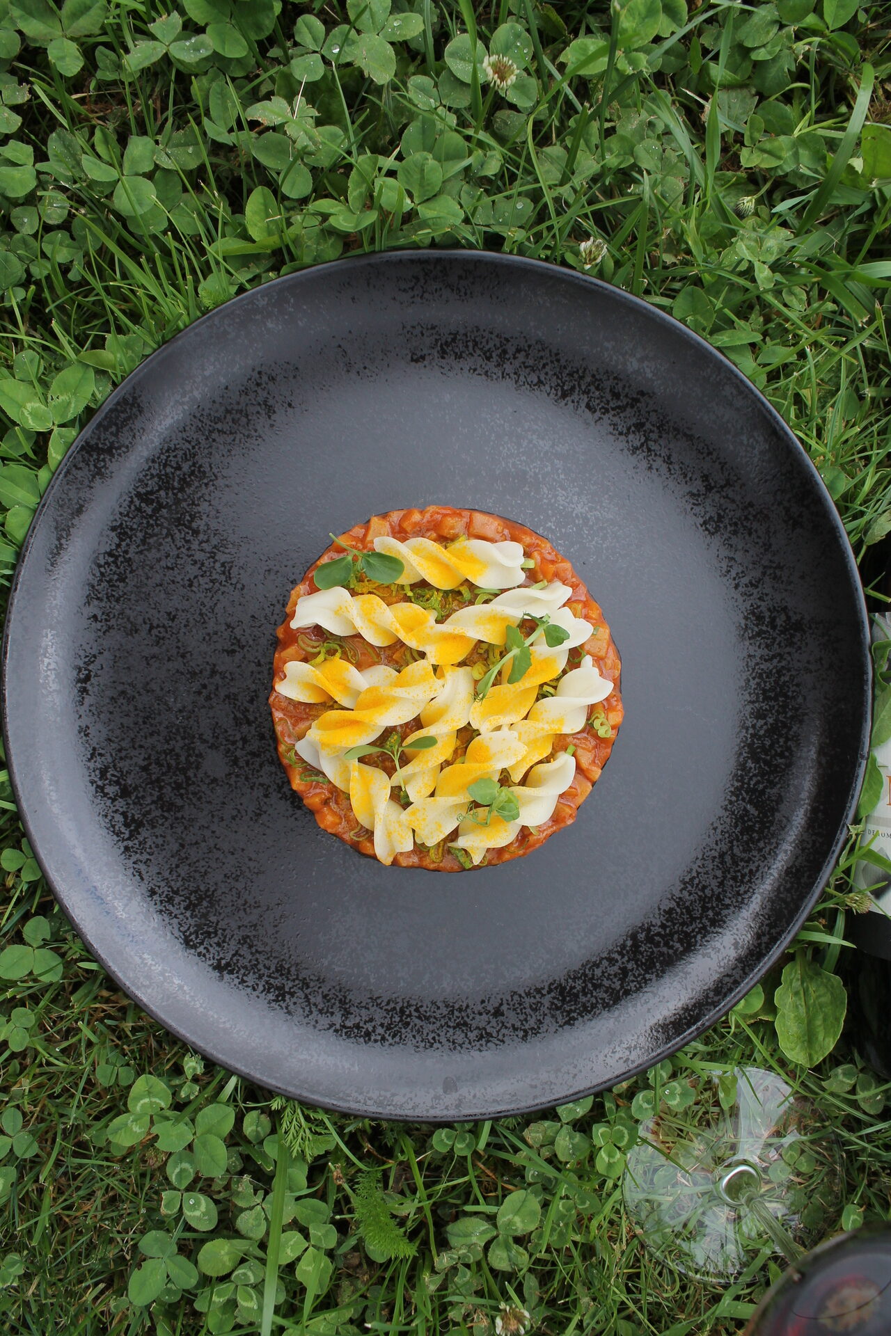 FUSILLONI DI MAIS BIANCO, RAGÙ DI JACK FRUIT, SOIA, YUZU, DI LUCA GUBELLI