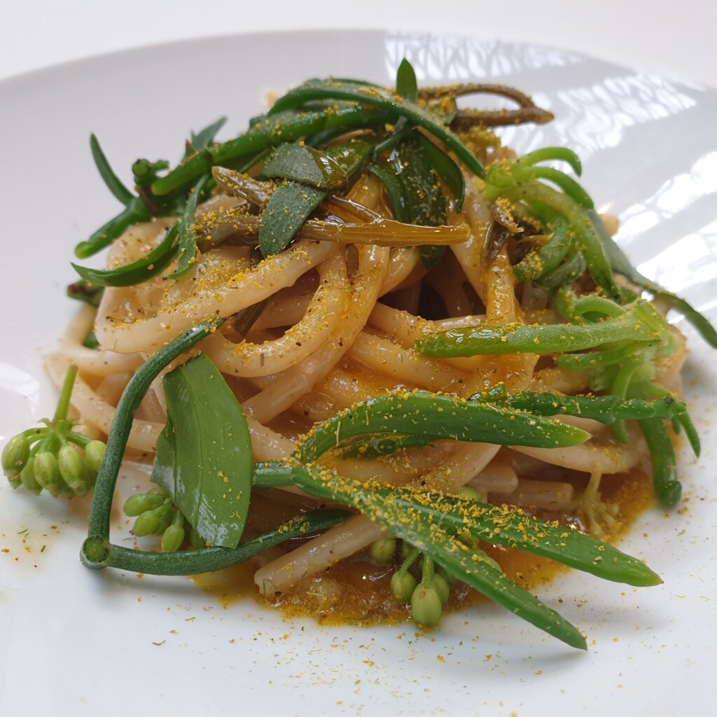 SPAGHETTO ERBE DEL MARE DI EMANUELE SCARELLO SPAGHETTO ERBE DEL MARE DI EMANUELE SCARELLO
